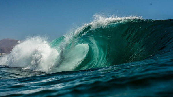 Seasons Change as First Proper South Swell of the Summer Lines Up for Town